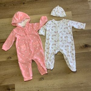 Bundle of Winter Girls onesies. Size 9M